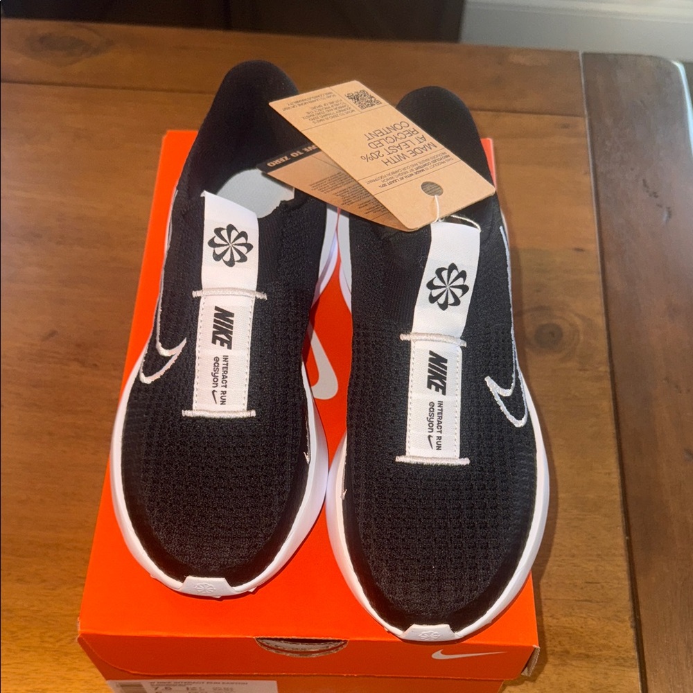 Nike Black and White Athletic Shoes
